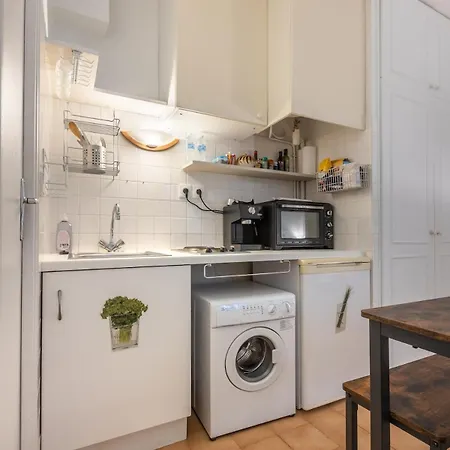 Apartment Cosy Well Located In Center *