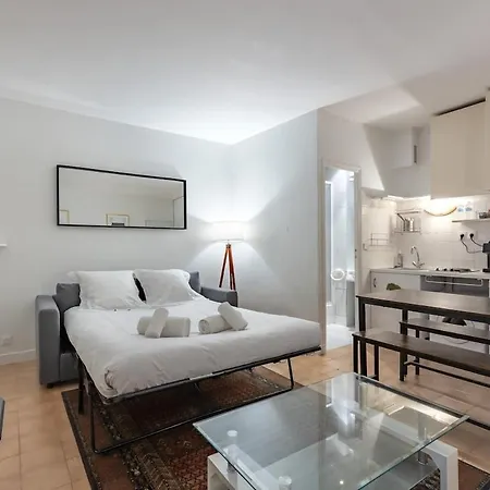 Cosy Well Located In Center * Paris